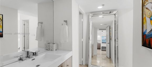 2 dormitorios propiedad comercial en venta en Miami, Miami-Dade, Florida, USA № 614541 20