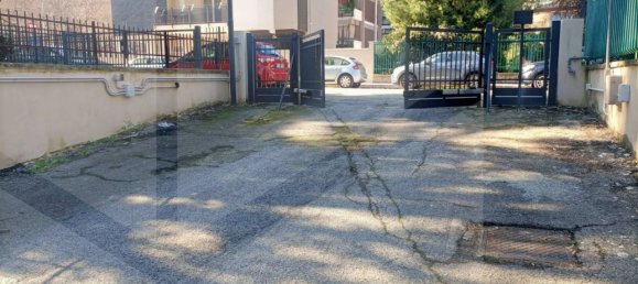 Imóvel comercial de 2 divisões em Bari, Italy N.º 17343 8