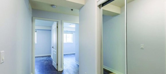 شقة 2 غرف نوم  في Brampton, Canada رقم 832 8