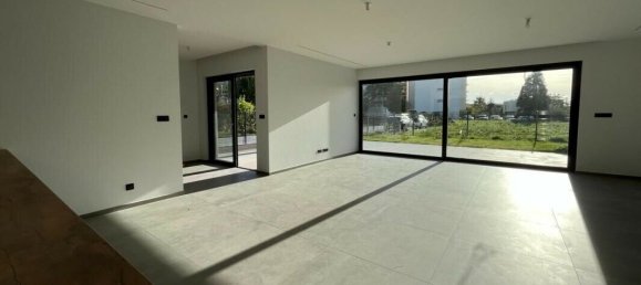 3 bedrooms House in Riedisheim, France No. 97509 2