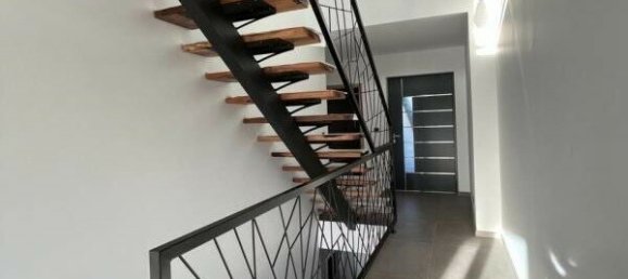 3 bedrooms House in Riedisheim, France No. 97509 4