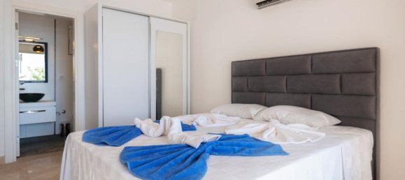 Villa 4+1 in Kalkan, Turkey No. 4393 11