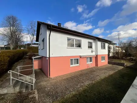 8 rooms House in Zollernalbkreis, Germany No. 111329