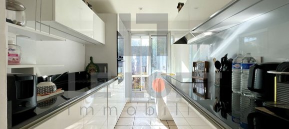 1 غرف نوم شقة في Frejus, France رقم 339855 3