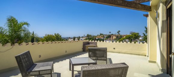 4 bedrooms Villa in Marbella, Spain No. 177901 2