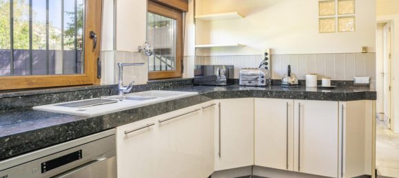 4 bedrooms Villa in Marbella, Spain No. 177901 12