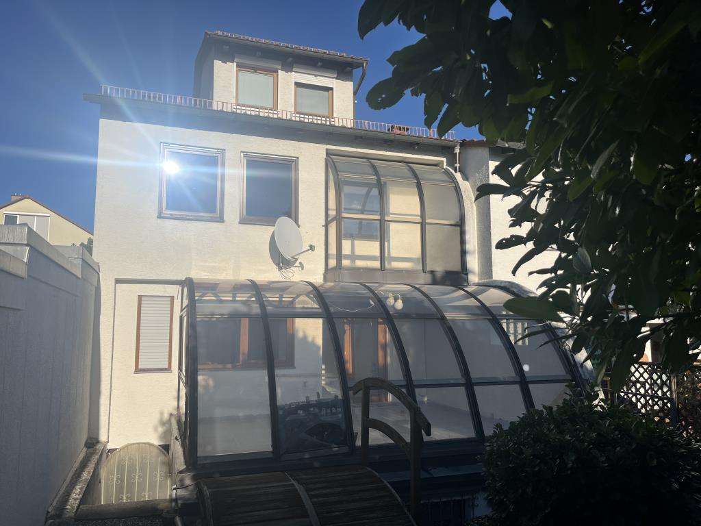 4-salle Maison de ville à Boblingen, Germany No. 74325