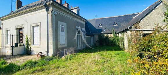 3 bedrooms House in Neuille-Pont-Pierre, France No. 85801 9