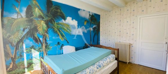 3 bedrooms House in Neuille-Pont-Pierre, France No. 85801 5