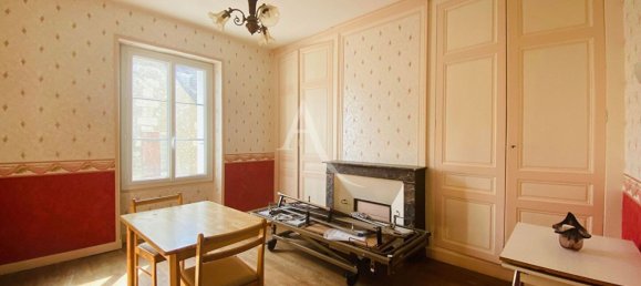 3 bedrooms House in Neuille-Pont-Pierre, France No. 85801 2