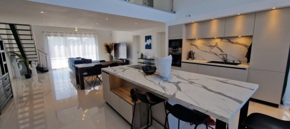 5 bedrooms House in Fondettes, France No. 249567 5