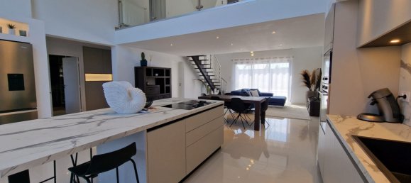 5 bedrooms House in Fondettes, France No. 249567 2