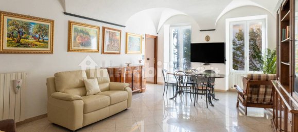 Apartamento de 3 dormitorios en Santo Stefano al Mare, Italy No. 168485 2