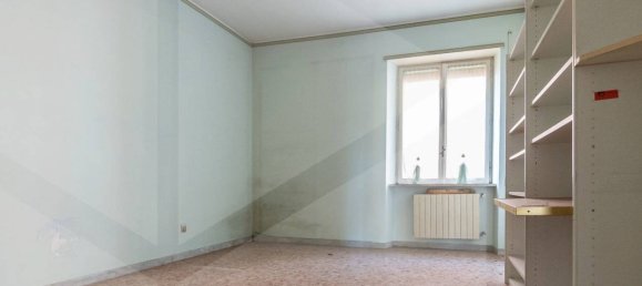 3 rooms Apartment in Ciampino, Italy No. 20808 9