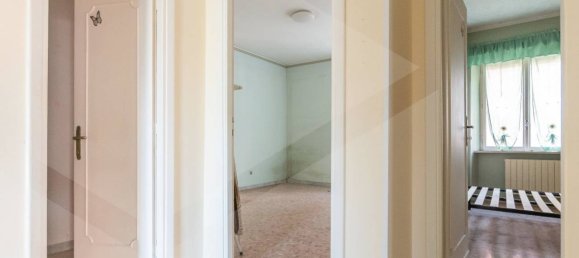 3 rooms Apartment in Ciampino, Italy No. 20808 8