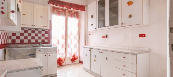 3 rooms Apartment in Ciampino, Italy No. 20808 6