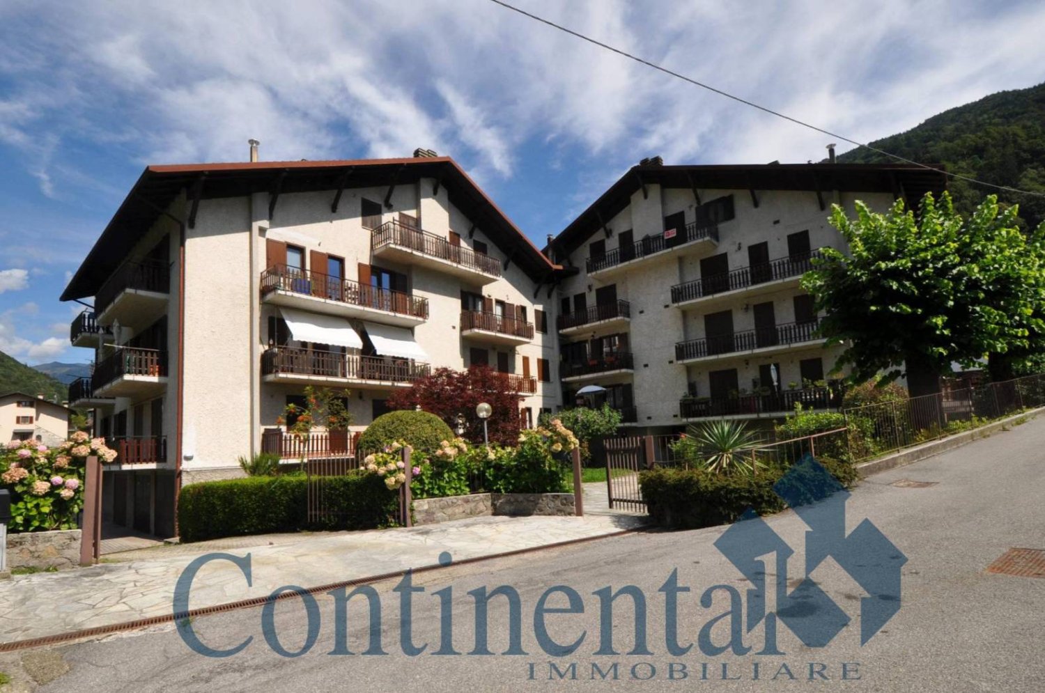 Apartamento T2 em Piazza Brembana, Italy N.º 285565