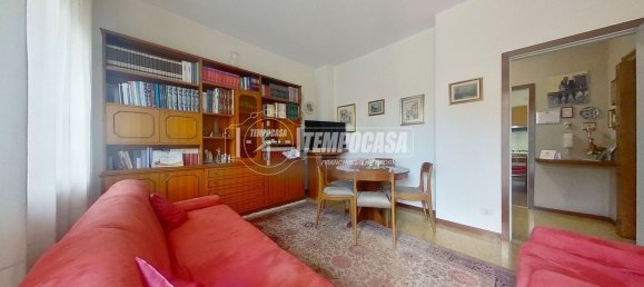 3 rooms Apartment in Seveso, Italy No. 299309 2