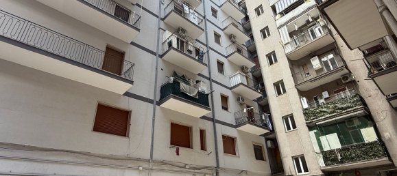 3 rooms Apartment in Taranto, Italy No. 301513 2