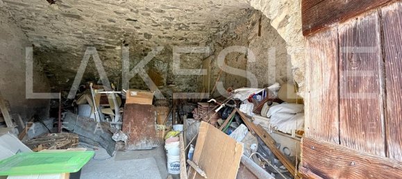 3 bedrooms Apartment in Tremezzina, Italy No. 107271 5