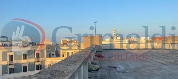 Bâtiment à Trani, Italy 2000m² No. 365258 4