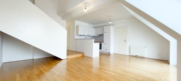 4-Zimmer Doppelhaus in Favoriten, Austria, Nr. 153917 2