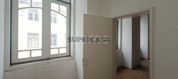 750m² Building in Lisbon, Portugal No. 160157 7