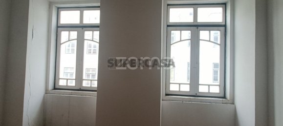 750m² Building in Lisbon, Portugal No. 160157 12