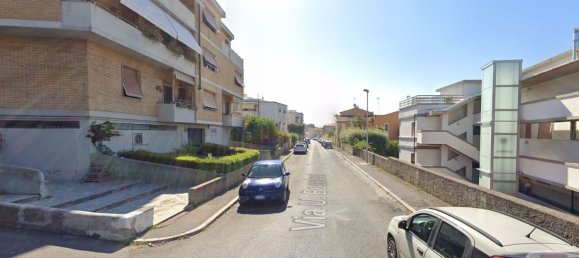 5 rooms Apartment in Piombino, Italy No. 41739 2