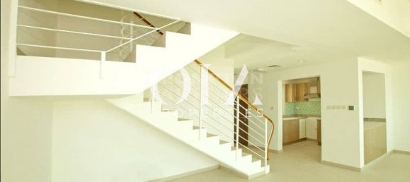 2 Schlafzimmer Stadthaus in Al Ghadeer, UAE, Nr. 18490 2