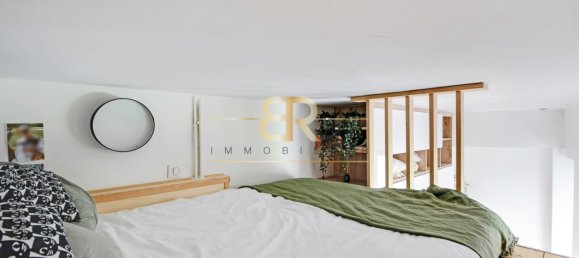 Studio in Paris, France No. 173396 11