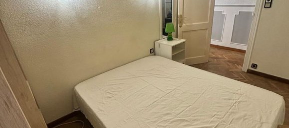 3 bedrooms Apartment in Zaragoza, Spain No. 133843 15