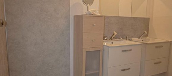 Дом с 4 спальнями в Сен-Николя-де-Бургей, Франция № 240483 6