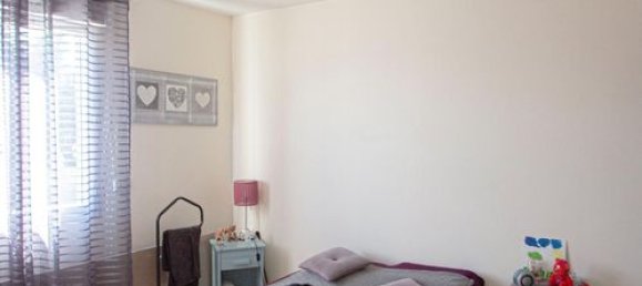 Дом с 4 спальнями в Сен-Николя-де-Бургей, Франция № 240483 13