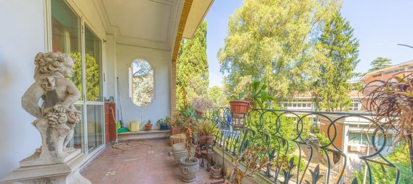 3 bedrooms Apartment in Rome, Italy No. 310113 18