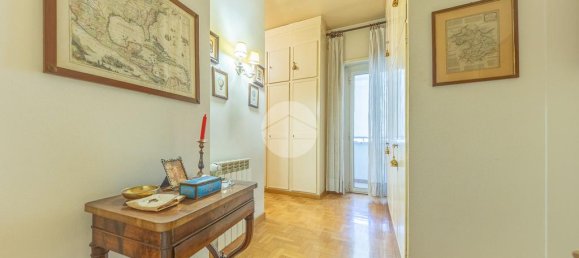 3 bedrooms Apartment in Rome, Italy No. 310113 21