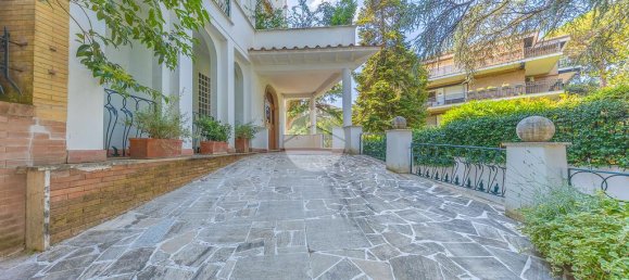 3 bedrooms Apartment in Rome, Italy No. 310113 44