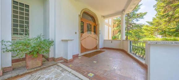 3 bedrooms Apartment in Rome, Italy No. 310113 43