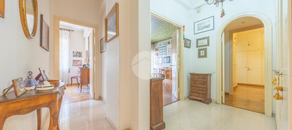 3 bedrooms Apartment in Rome, Italy No. 310113 23