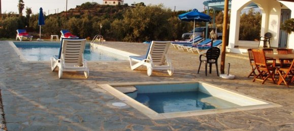 4 bedrooms Villa in Paphos, Cyprus No. 1654 9