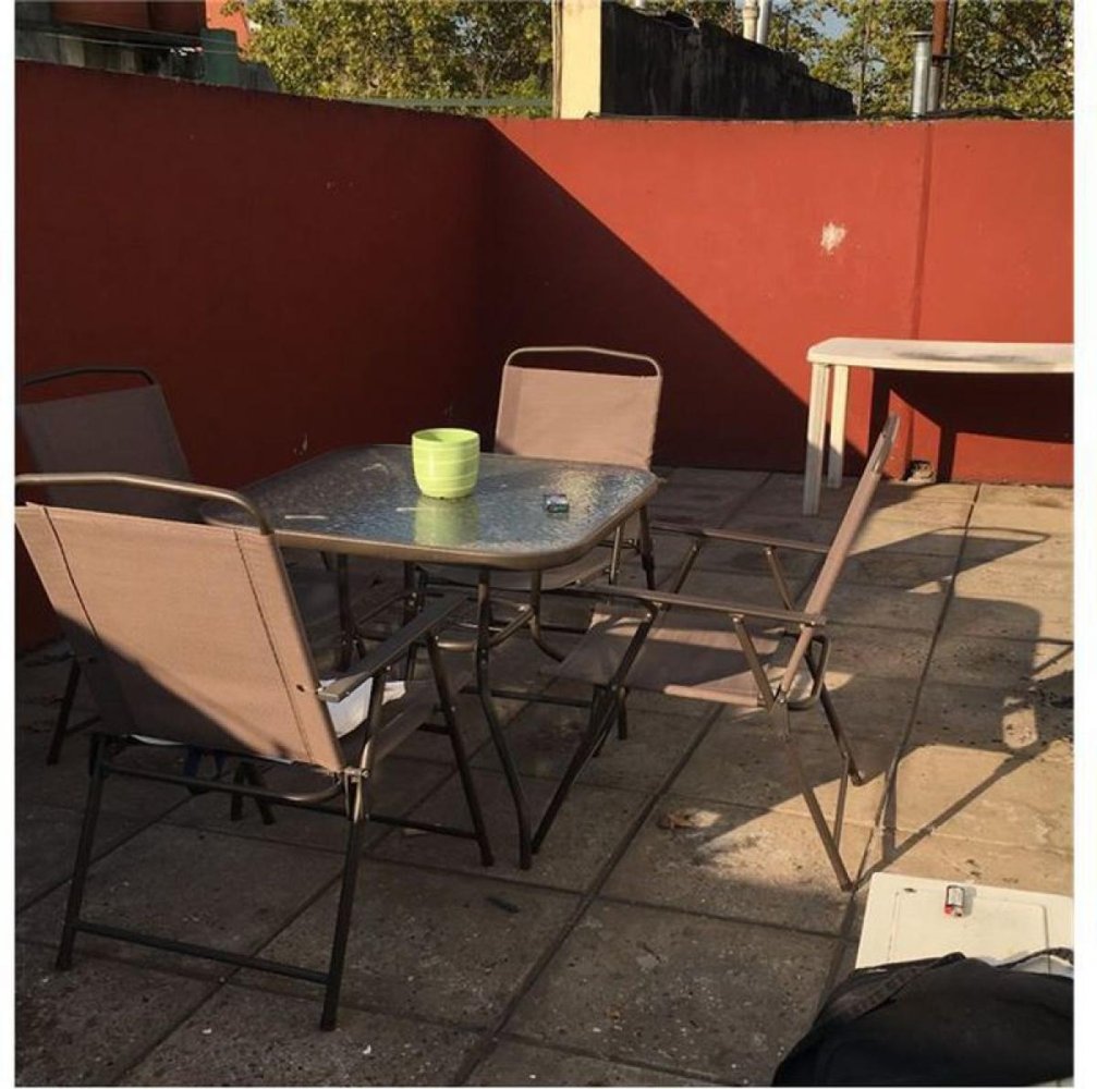 Casa de 2 dormitorios en Buenos Aires, Argentina No. 99885