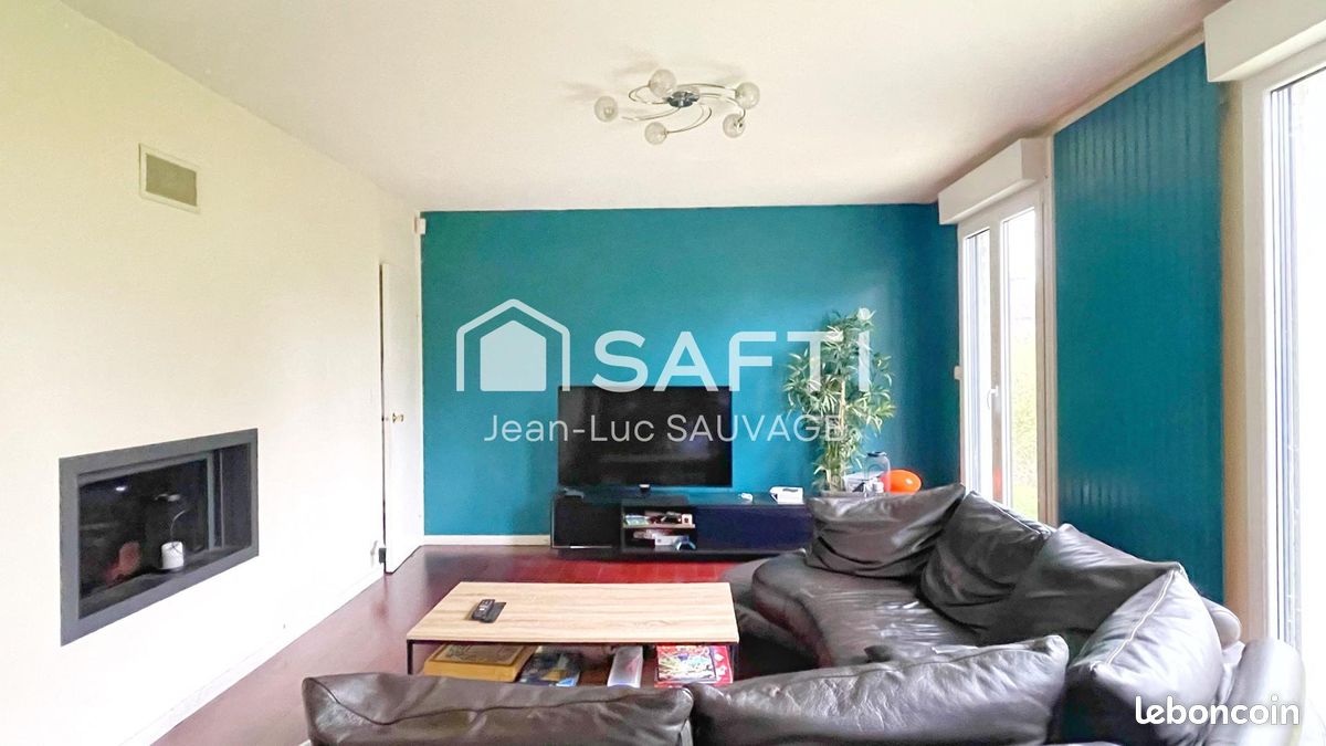 5 bedrooms House in Bondues, France No. 79781