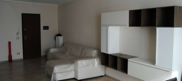 3-salle Appartement à Bienno, Italy No. 138298 4
