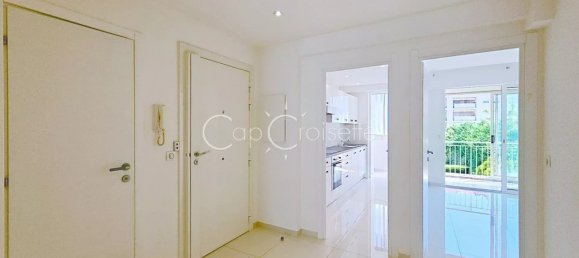 2 bedrooms Apartment in Cannes, France No. 293351 8