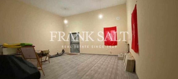 3 bedrooms Apartment in Zejtun, Malta No. 1164 9