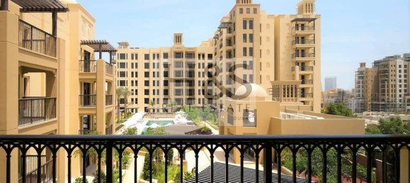 Apartamento de 4 dormitorios en Umm Suqeim, UAE No. 16574 6