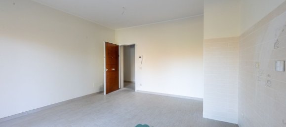 Studio in Zagarolo, Italy, Nr. 8853 15