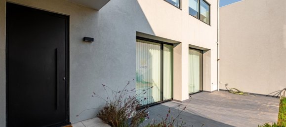 4 bedrooms House in Porto, Portugal No. 125111 3