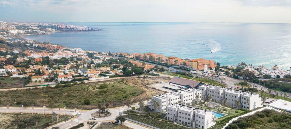 2 bedrooms Apartment in Estepona, Spain No. 2427 4