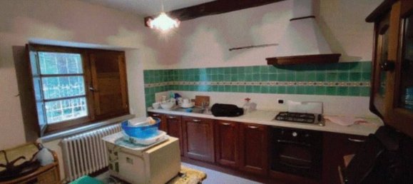 3 rooms Apartment in Fivizzano, Italy No. 49134 4